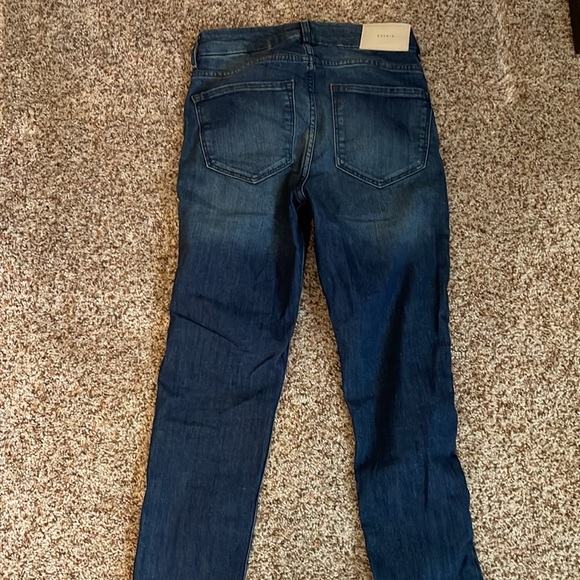 Blue jeans - Picture 3 of 3